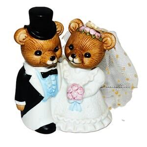 Porcelain Bride & Groom Bear Figurine With Veil & Tuxedo Wedding Decoration Vtg
